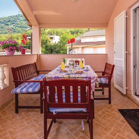 1 Bedroom Stunning Apartment In Бакарац Екстериор снимка